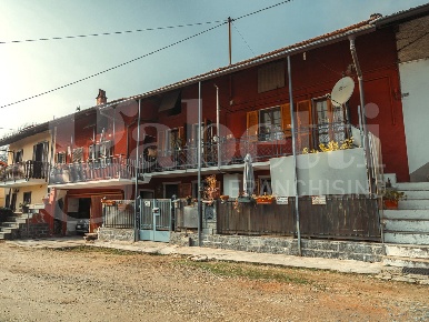 Foto Casa indipendente in Via Prin 17, Cantalupa di 200 m² con 6 locali
