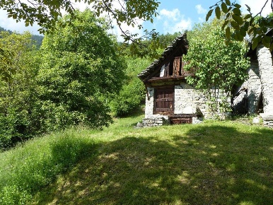 Foto Rustico in LocalitÃ  Bialugno -, Varzo di 60 m² con 2 locali
