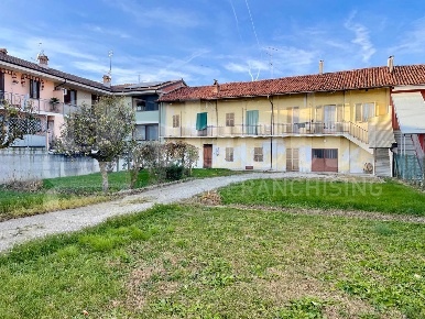 Foto Rustico in Visconti Venosta, Bra Bandito di 230 m² con 11 locali