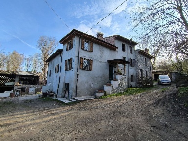 Foto Rustico in LocalitÃ  Castellana 1, Lugagnano Val d'Arda Centro