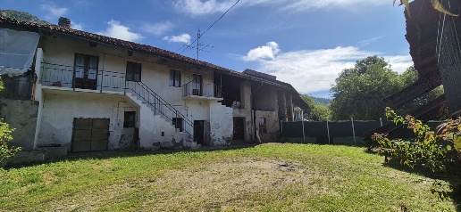 Foto Rustico in Via Sant'Antonio 72, Cantalupa di 290 m² con 4 locali