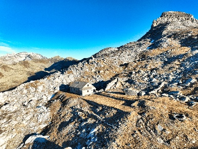 Foto Rustico in Brennero, Brennero Centro di 2065 m² in vendita