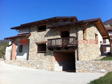 Foto Rustico in Strada chioselli 28, Cantalupa di 150 m² con 6 locali