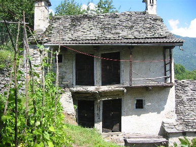 Foto Rustico in LocalitÃ  Casa Giorgio -, Varzo di 70 m² in vendita