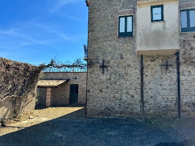 Foto Rustico in Via Caronia di Sicilia C.da Sant'Anna snc, Caronia