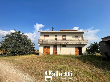Foto Rustico in Vitulazio Provincia di Caserta, Vitulazio di 190 m²