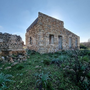 Foto Rustico in Via torre san giovanni 100, Ugento di 300 m² con 5 locali