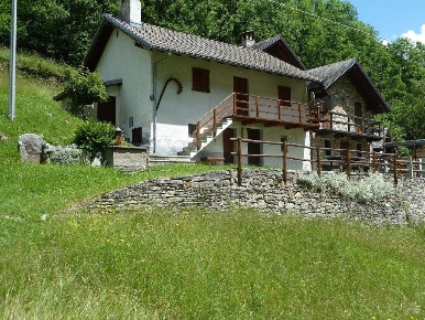 Foto Baita in LocalitÃ  Gebbo -, Varzo di 72 m² con 4 locali in vendita