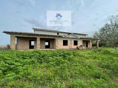 Foto Rustico a Trevignano Romano di 800 m² con 10 locali in vendita