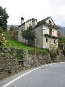 Foto Rustico in Via alle Formazza 38, Crevoladossola di 110 m² con 5 locali
