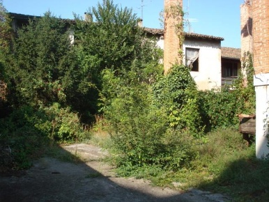 Foto Rustico a Calcinato Centro di 750 m² con 8 locali in vendita