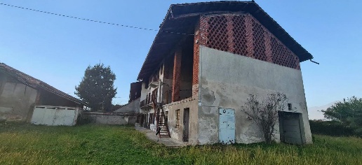 Foto Rustico in Canton Mosetti, Rivarolo Canavese di 249 m² con 10 locali