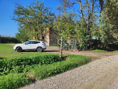 Foto Rustico in Via Fornace di sopra, Massa Lombarda di 626 m² in vendita
