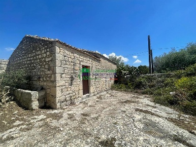 Foto Rustico in via gianforma, Modica Campanella Gianforma di 90 m²