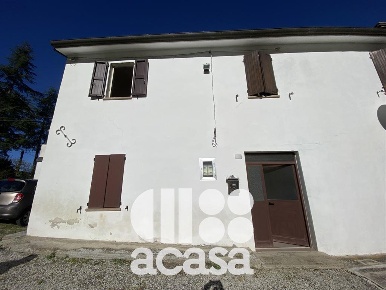 Foto Rustico a Sant'Agata Feltria di 241 m² con 3 locali in vendita