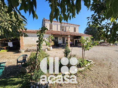 Foto Rustico a Cesena Villa Chiaviche - Calabrina di 300 m² con 7 locali