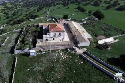 Foto Rustico a Ragusa di 1300 m² con 10 locali in vendita