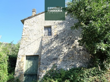 Foto Rustico a Follo di 50 m² con 2 locali in vendita