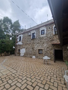 Foto Rustico a Rotondella Centro di 750 m² con 11 locali in vendita