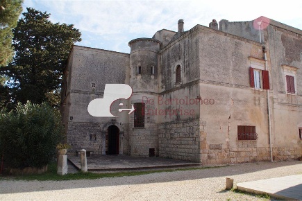 Foto Rustico a Andria di 650 m² con 9 locali in vendita