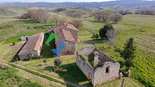 Foto Rustico in Via Monte Sante Marie, Asciano Monte S. Marie di 1455 m²