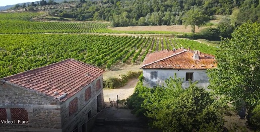 Foto Rustico a Pontassieve di 460 m² con 18 locali in vendita