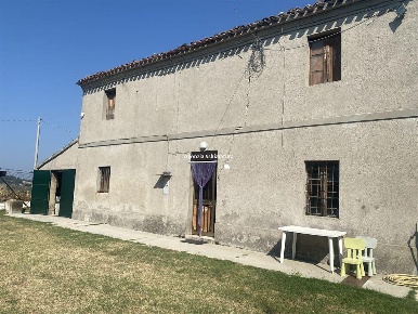 Foto Rustico a Montelabbate di 270 m² con 9 locali in vendita