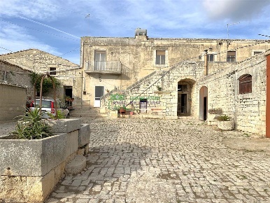 Foto Rustico in Contrada Muglifulo, Modica San Vito di 13455 m² in vendita