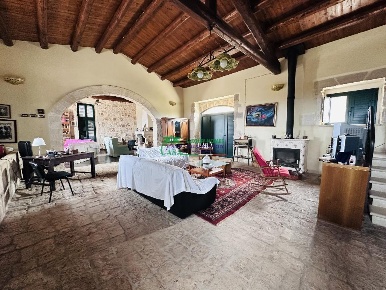 Foto Rustico a Ragusa Contrade di Marina di Ragusa di 450 m² con 12 locali