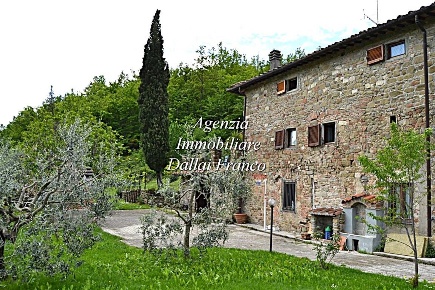 Foto Rustico in Via della Repubblica, Scarperia e San Piero Sant'agata
