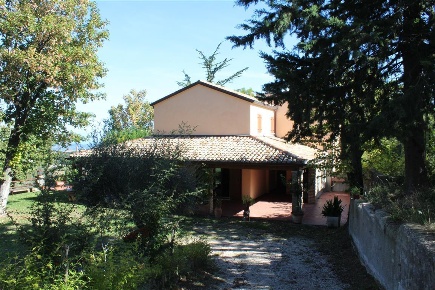 Foto Rustico a Pesaro Monteciccardo di 234 m² con 8 locali in vendita