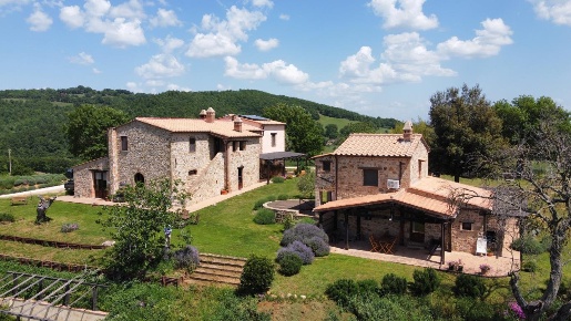 Foto Rustico in Podere Poggio Monte, Manciano di 1194 m² con 20 locali