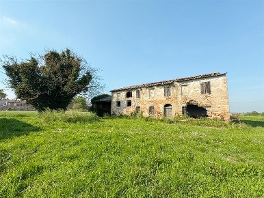 Foto Rustico in via Mantraversa, Ravenna Ammonite di 430 m² con 10 locali