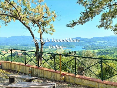 Foto Rustico in Piazza Cavour, Barberino di Mugello Centro di 461 m²