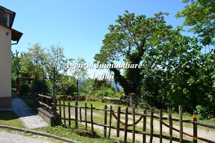 Foto Rustico in Loc. Ponzalla, Scarperia e San Piero Ponzalla di 90 m²