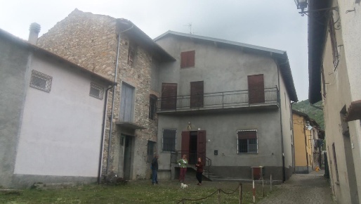 Foto Rustico a Bardineto di 250 m² con 12 locali in vendita
