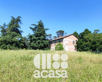 Foto Rustico a Mercato Saraceno di 300 m² in vendita