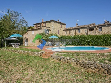 Foto Rustico in Strada di Ponte allo Spino, Sovicille di 60 m² con 4 locali