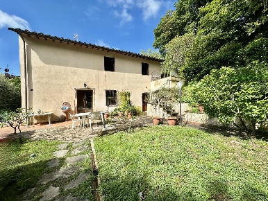 Foto Rustico a Capannori Gragnano - Lappato di 170 m² con 7 locali