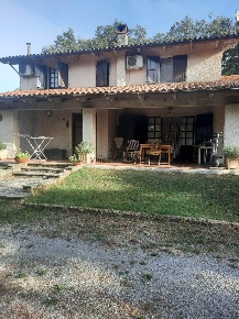 Foto Rustico a Manciano di 350 m² con 10 locali in vendita