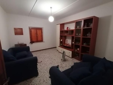 Foto Rustico a Lucca San Lorenzo a Vaccoli di 550 m² con 24 locali
