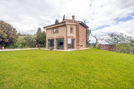 Foto Rustico a Pontedera Il Romito di 200 m² con 6 locali in vendita
