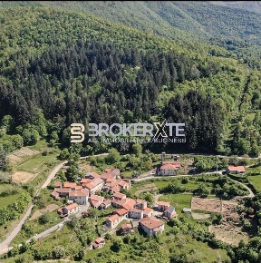 Foto Rustico a Fivizzano Centro di 45 m² con 1 locali in vendita