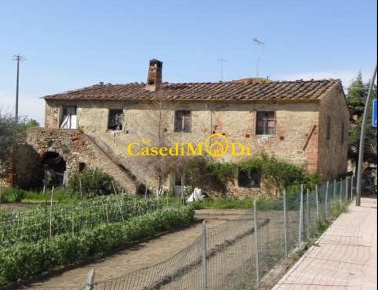 Foto Rustico a Crespina Lorenzana Crespina di 330 m² con 10 locali