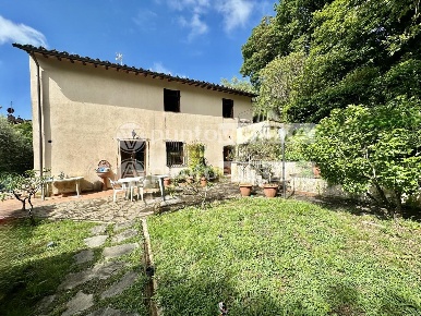 Foto Rustico a Capannori Gragnano - Lappato di 170 m² con 7 locali