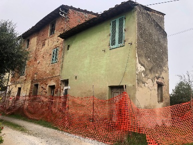 Foto Rustico a Fucecchio Le Vendute di 330 m² con 15 locali in vendita
