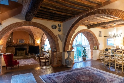 Foto Rustico a Pisa Montopoli di 540 m² con 15 locali in vendita
