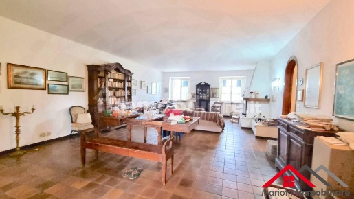 Foto Rustico a San Giuliano Terme Colignola, Campo di 210 m² con 6 locali