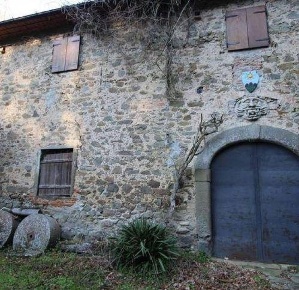 Foto Rustico a Vinci di 330 m² con 10 locali in vendita