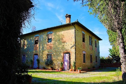 Foto Rustico a Barberino Tavarnelle di 550 m² con 11 locali in vendita
